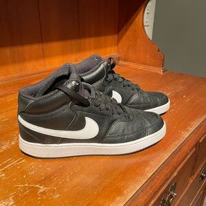 Nike court borough mid black and white trainers